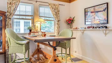 Casa (2 Bedrooms) | Interior