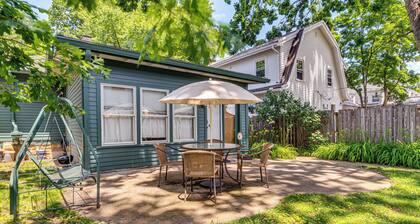 1/2 Mi to Indy Motor Speedway: Home w/ Yard!