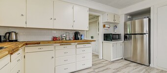 Walk to Beach: Cozy Home w/ Deck in Smith River!