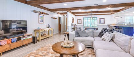 House (4 Bedrooms) | Front of property