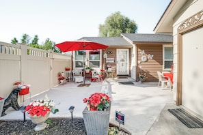 House (2 Bedrooms) | Front of property
