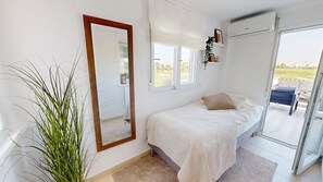 3 habitaciones, tabla de planchar con plancha y wifi gratis