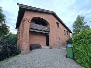 Exterior - Cozy Room with Private Bath in DT Serene Villa near Oslo | Lillestrøm K4 (Akershus)