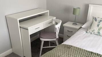 1 bedroom, iron/ironing board, WiFi, bed sheets