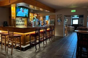 Bar (in der Unterkunft)