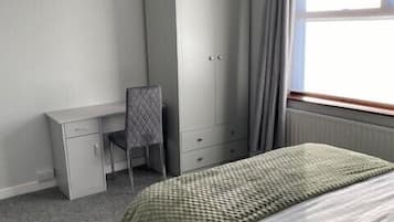 1 bedroom, iron/ironing board, WiFi, bed sheets