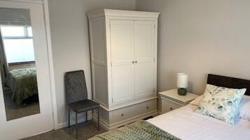 1 Schlafzimmer, Bügeleisen/Bügelbrett, WLAN, Bettwäsche