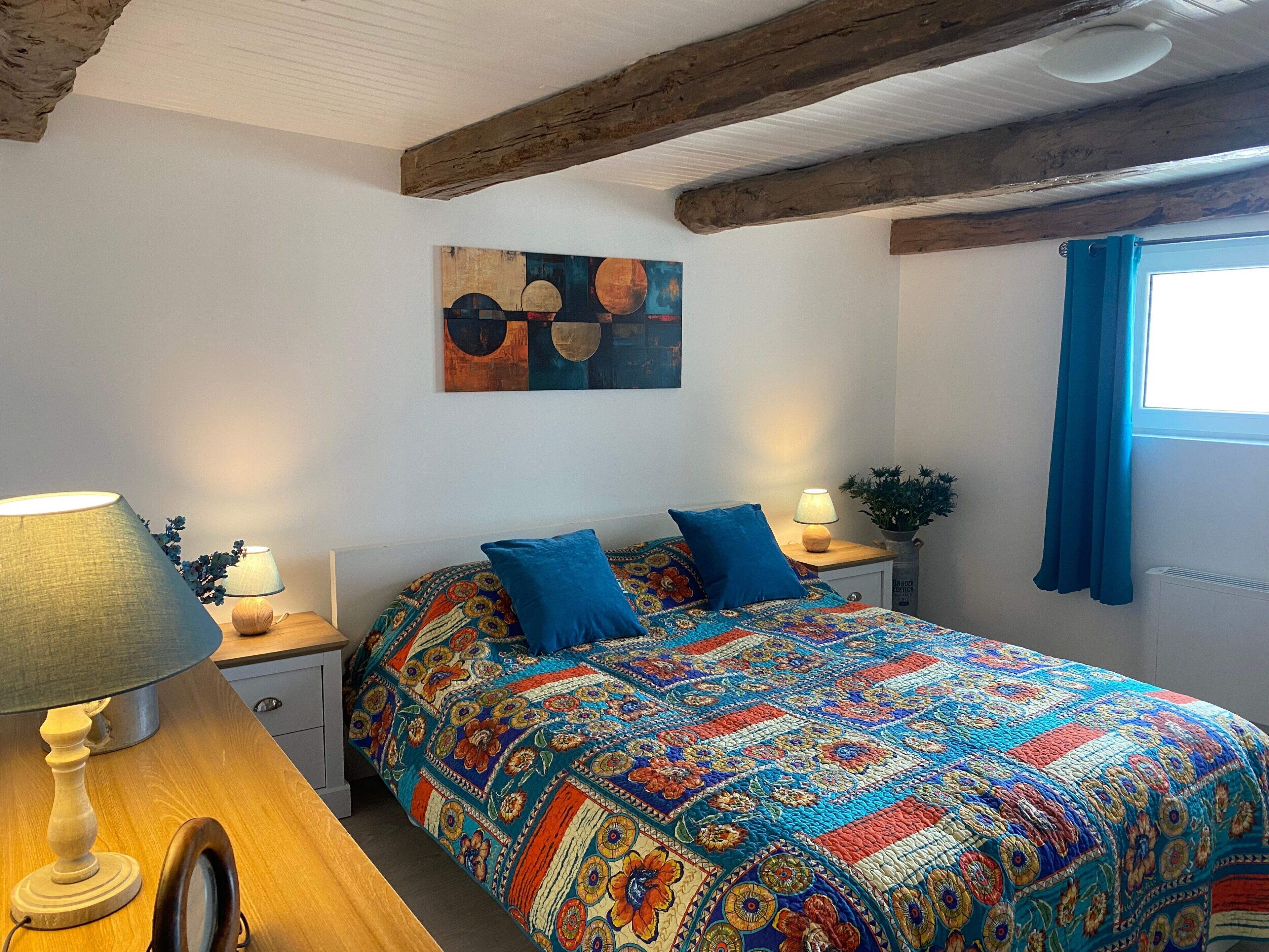 2 bedrooms, iron/ironing board, WiFi, bed sheets
