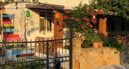 AĞA KONUK EVİ