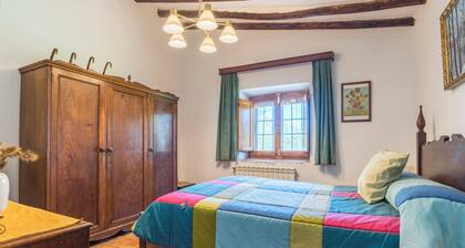 House with pool in the countryside 11 to 14 people, ideal for groups