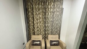 Interior - Luxurious Jacuzzi villa/5 mins beach (Chennai)