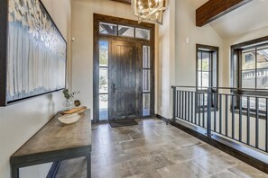 Maison, 6 chambres | Intérieur