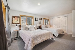 House, 5 Bedrooms