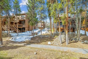 Condo, 2 quartos | Fachada