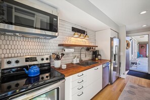 콘도, 침실 2개 | 전용 주방 | 냉장고, 오븐, 커피/티 메이커