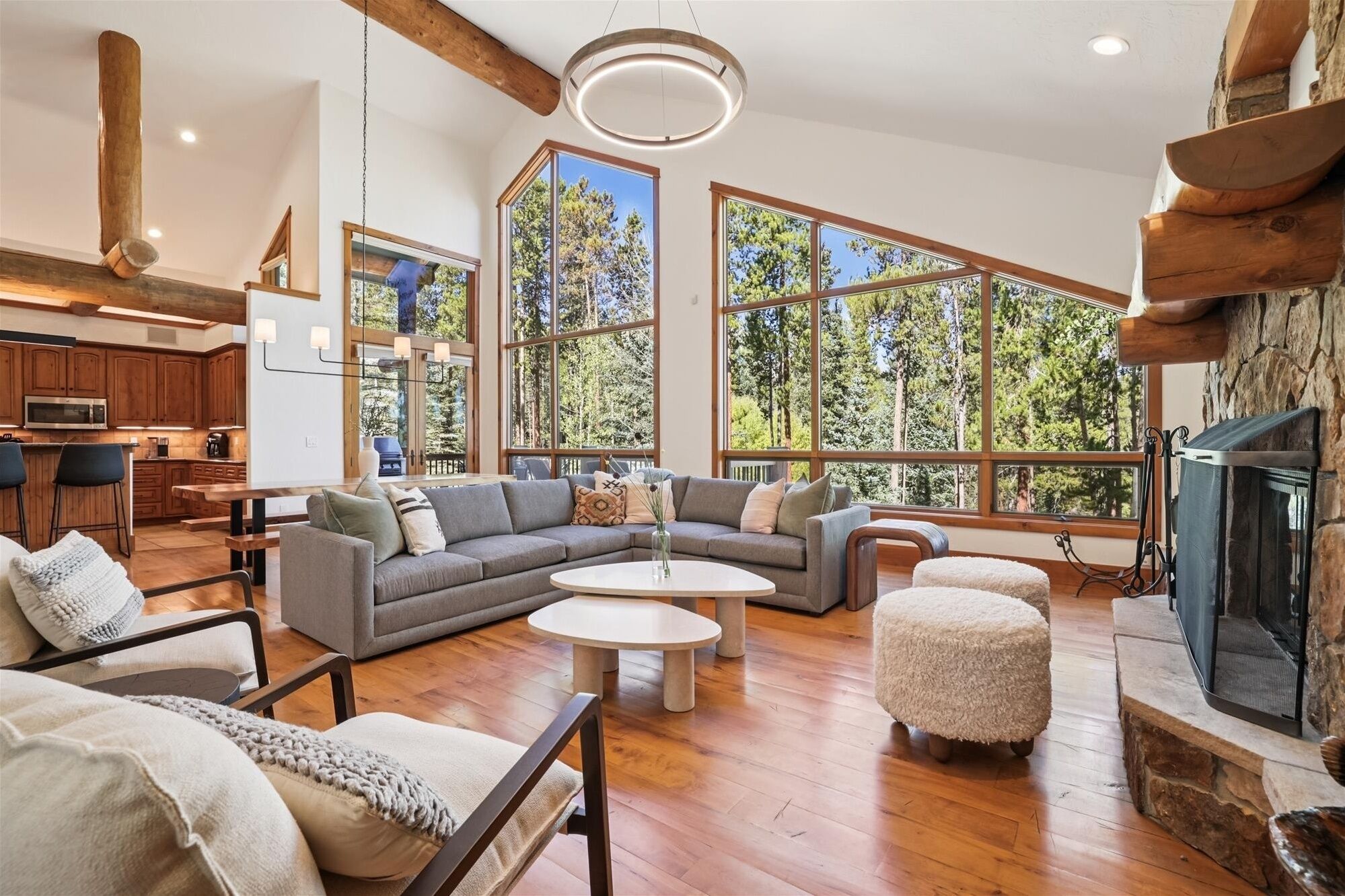 Casa, 5 habitaciones | Área de sala de estar