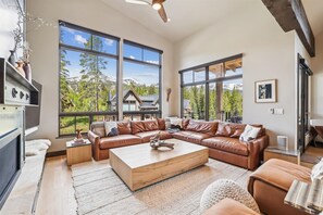 Casa adosada, 4 habitaciones | Zona de estar