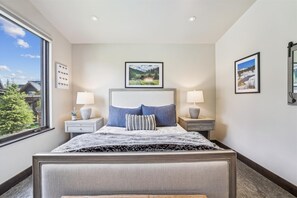 Townhouse, 4 soverom | 4 soverom og wi-fi (inkludert)