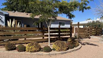 Villa, 3 chambres | Enceinte de lâhĂ©bergement