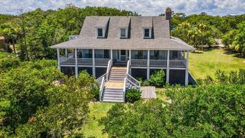 House, 4 Bedrooms | Exterior