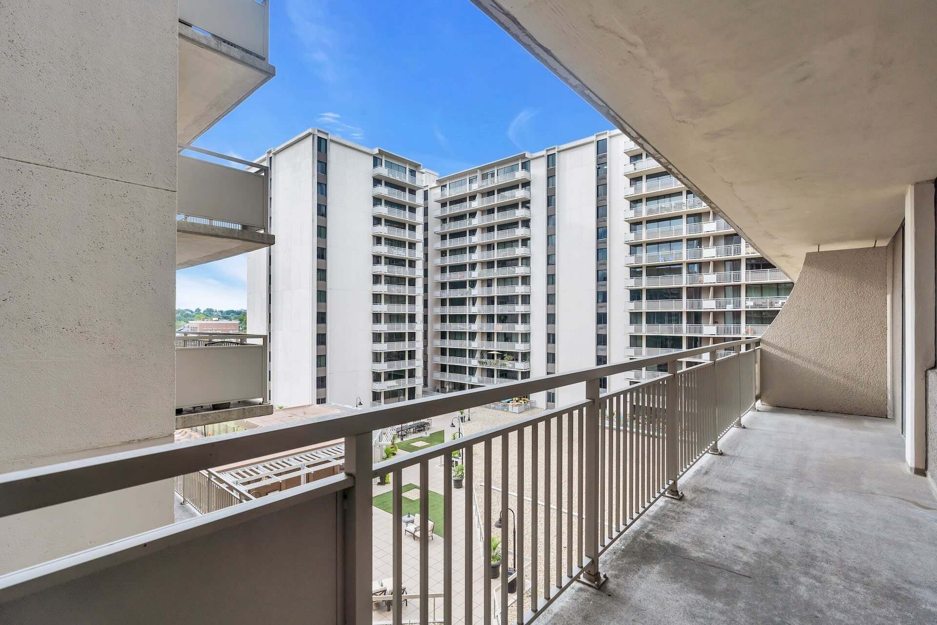 Apartment, 2 Bedrooms | Property grounds
