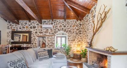 Stirida Stone House Stirida Stone House