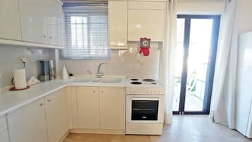 Rumah, Boleh Merokok | 2 kamar tidur