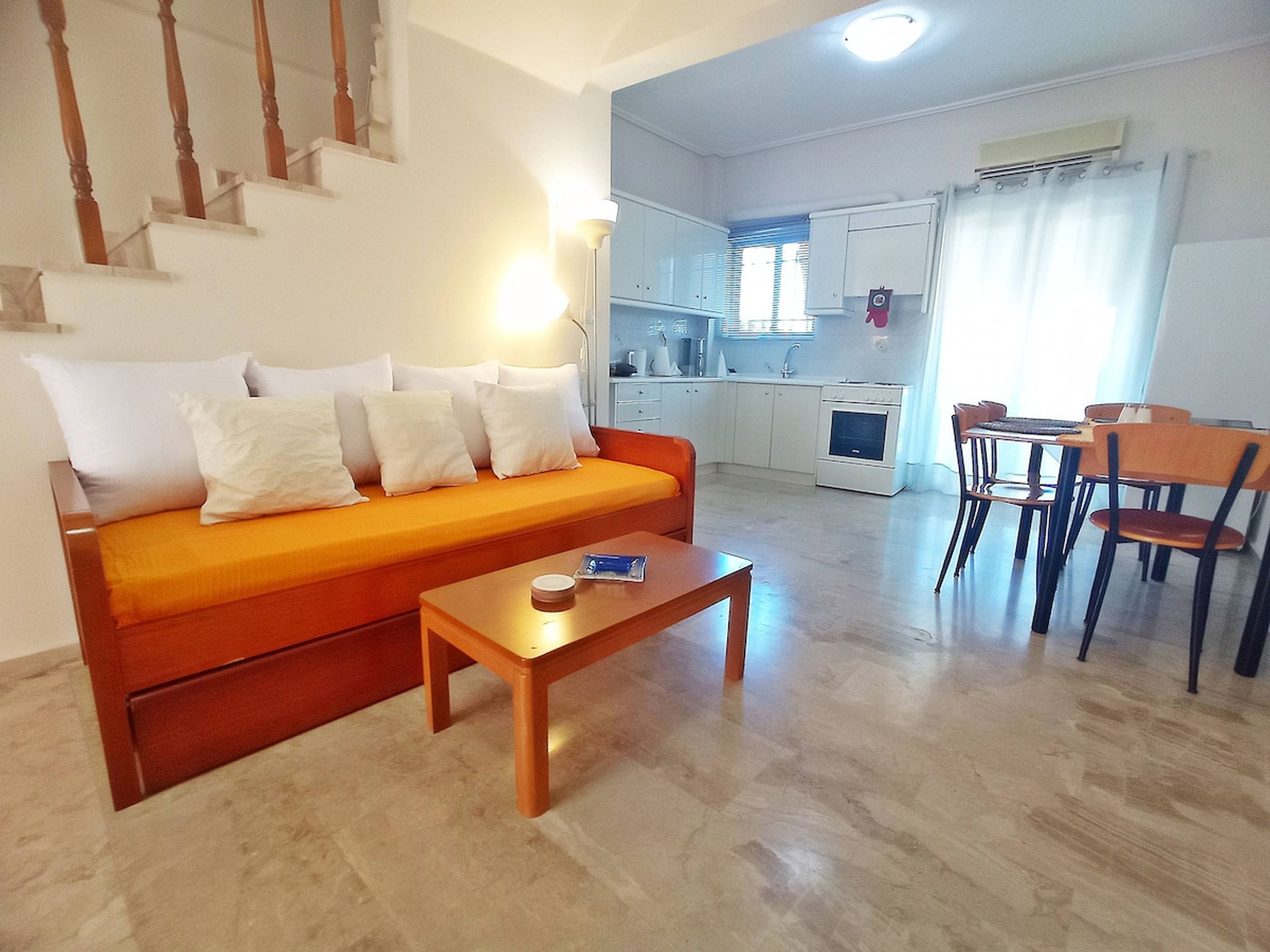 Rumah, Boleh Merokok | 2 kamar tidur