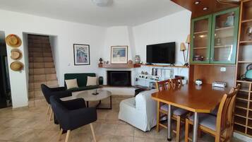 House, Smoking | 3 bedrooms