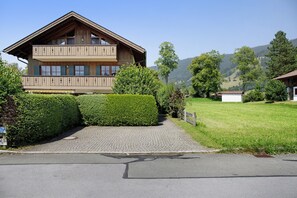 Esterni