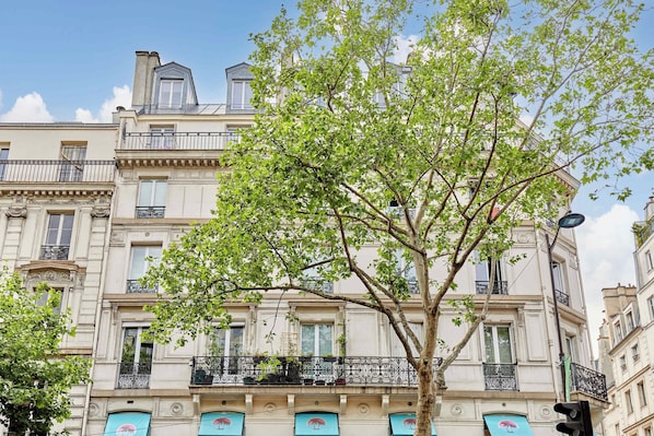 Apartment | Exterior - Sublime Apartment Beaubourg/le Marais (Paris)