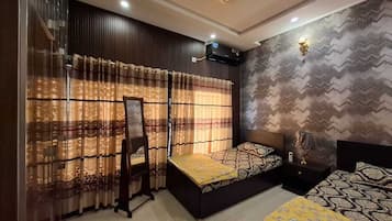 7 chambres, fer et planche Ă repasser, Wi-Fi, draps fournis