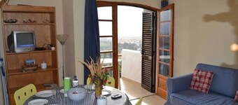 Apartment with sea view