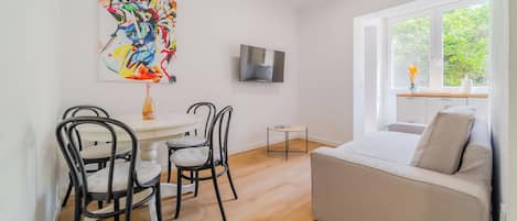 21-inch flat-screen TV with digital channels