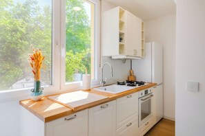 Familjelägenhet - 2 sovrum - luftkonditionering (Central Cozy 2 Bedroom Apartment) | Eget kök