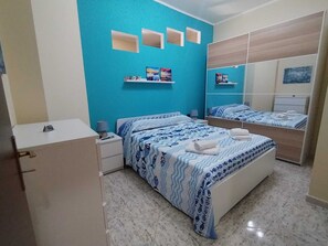1 bedroom, iron/ironing board, internet, bed sheets