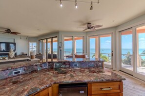 Smart-tv en een kantoor