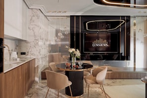 ซูพีเรียอพาร์ทเมนท์, 1 ห้องนอน, ห้องน้ำในตัว | ห้องรับประทานอาหาร