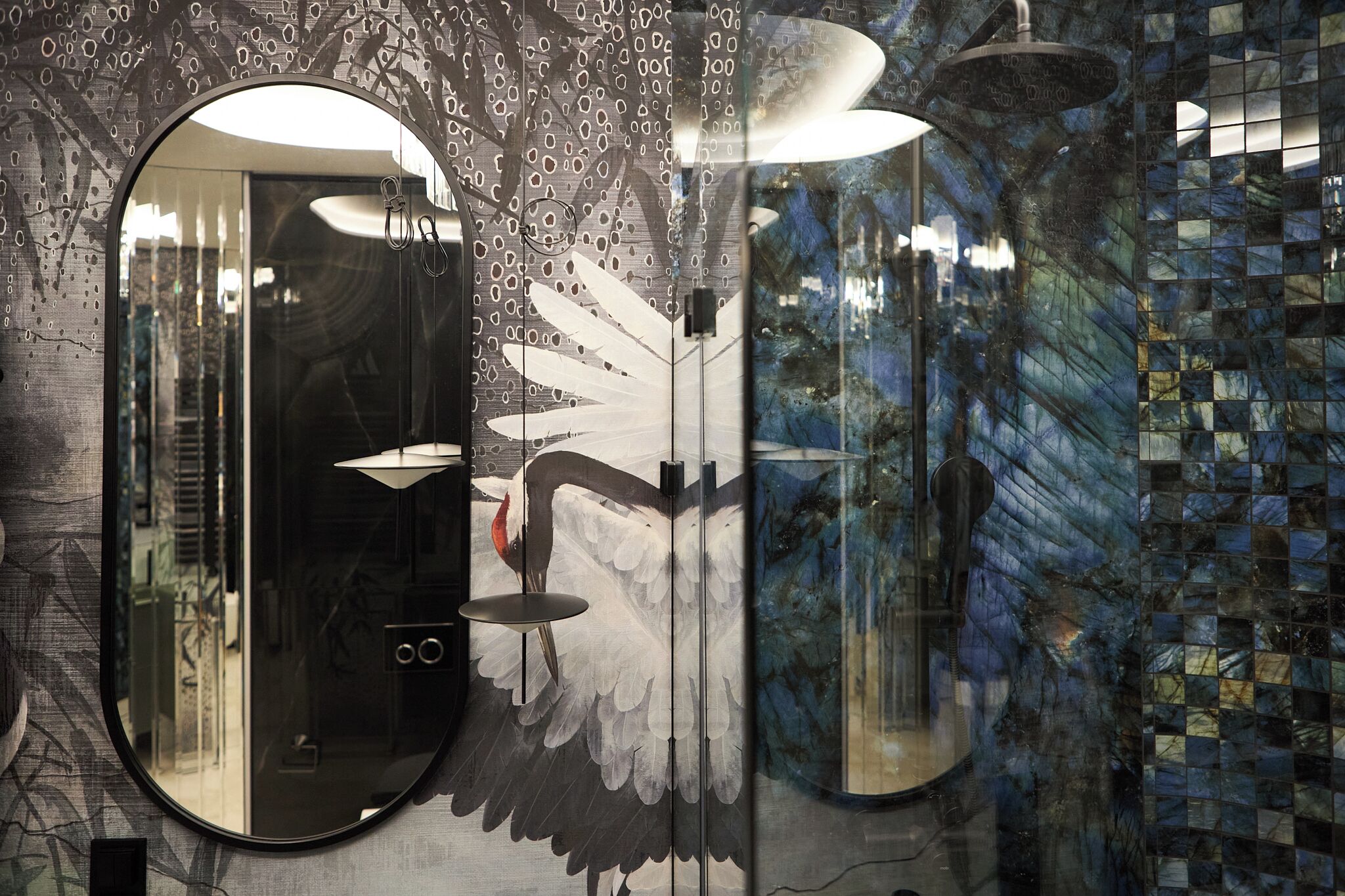 Apartamento superior, 2 quartos | Banheiro | Produtos de toalete grátis, secador de cabelo, toalhas de banho 