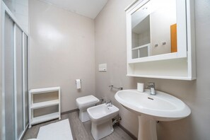 Shower, bidet