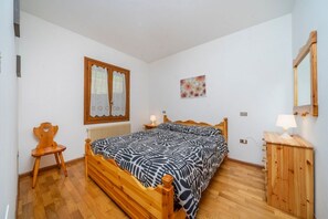 3 bedrooms, iron/ironing board - GuestHost - House of Hope (Camporosso)
