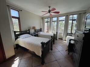 4 Schlafzimmer, kostenloses WLAN, Bettwäsche