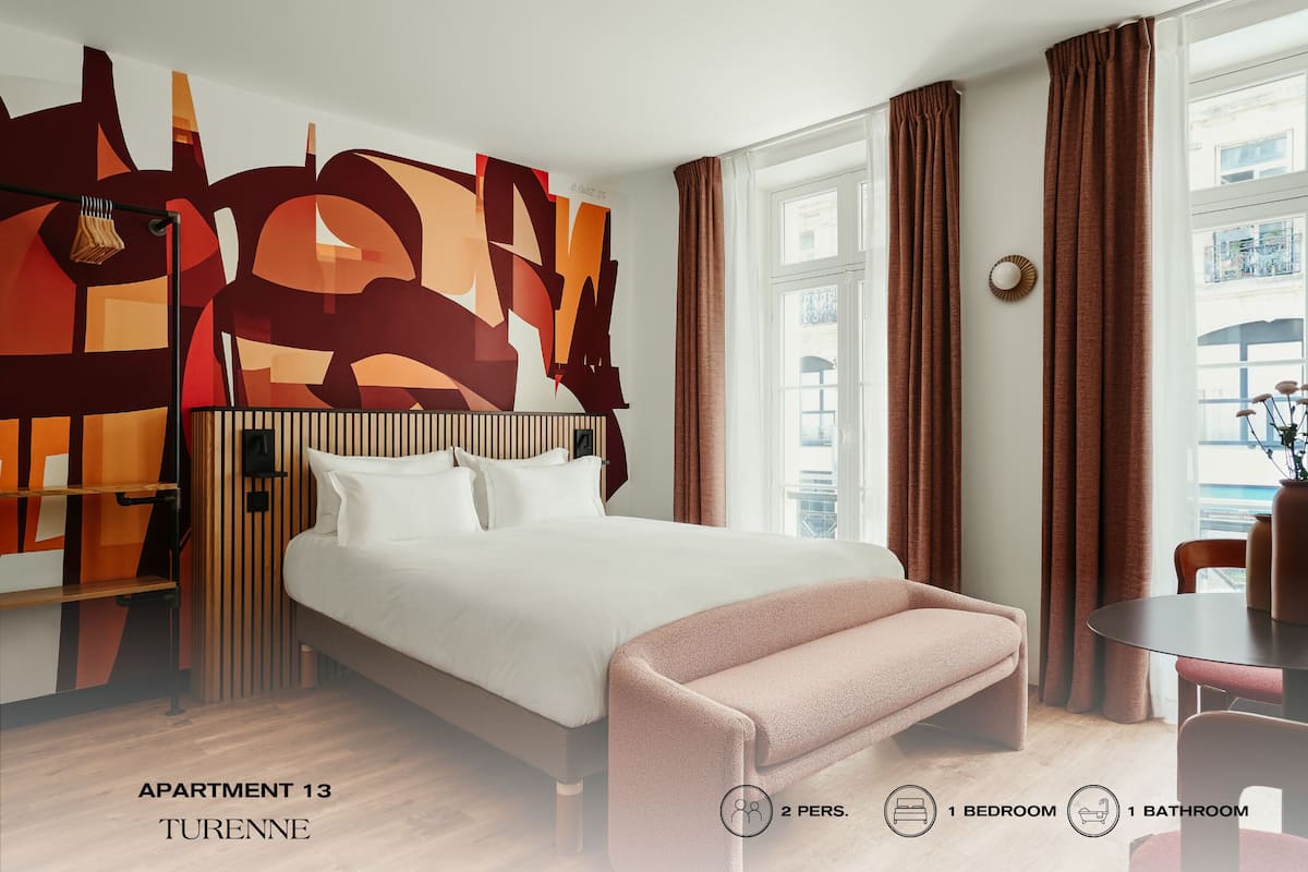 Studio 13 | Quartos à prova de som, Wi-Fi de cortesia, roupa de cama