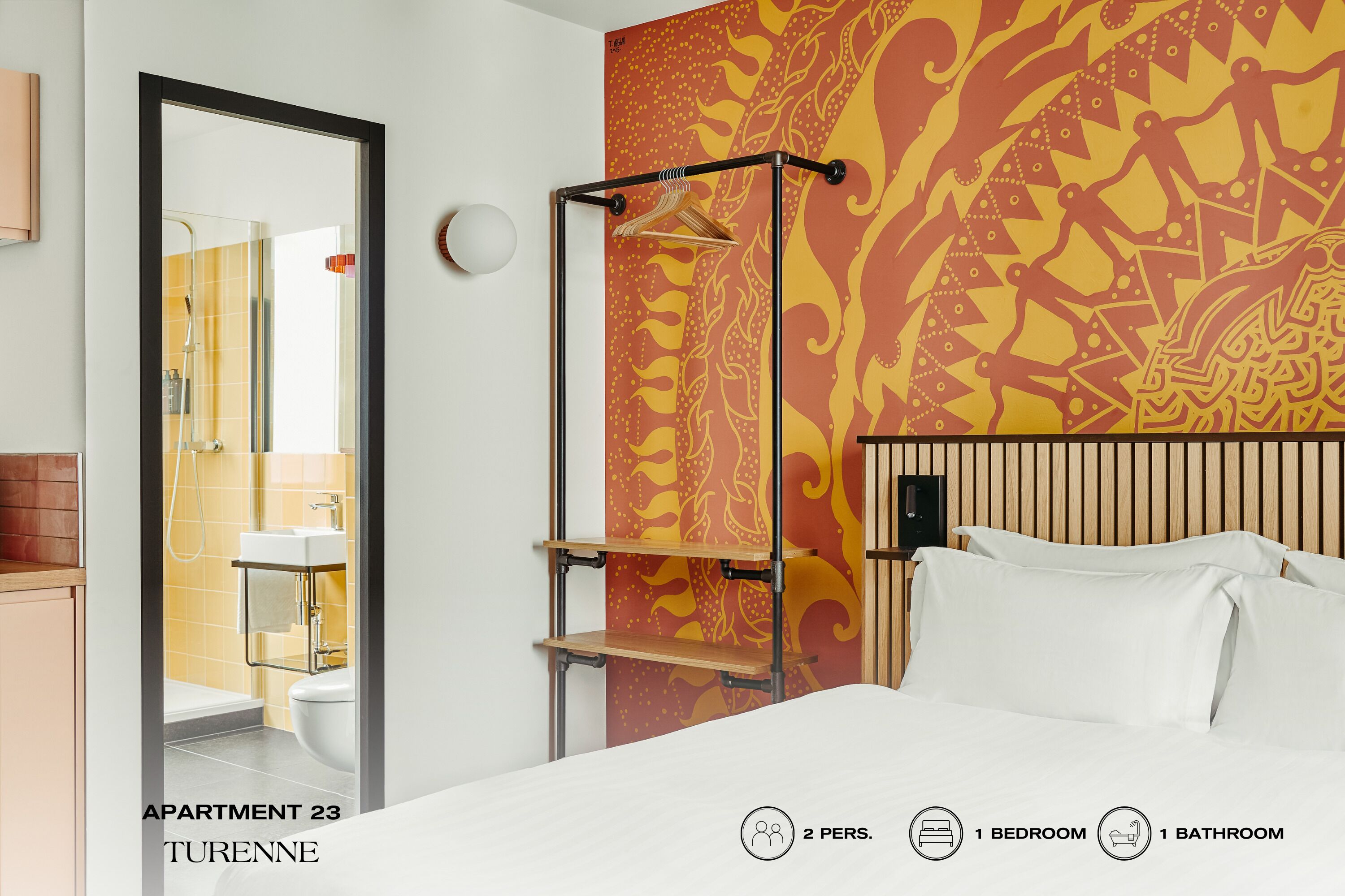 Studio 23 | Badeværelse | Bruser, hårtørrer, håndklæder, Sæbe