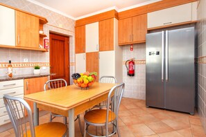 Dining - Villa Saona (Albufeira)