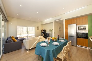 Dining - Villa Harmony (Silves)