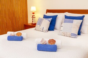 1 chambre, lits bébé (en supplément), draps fournis