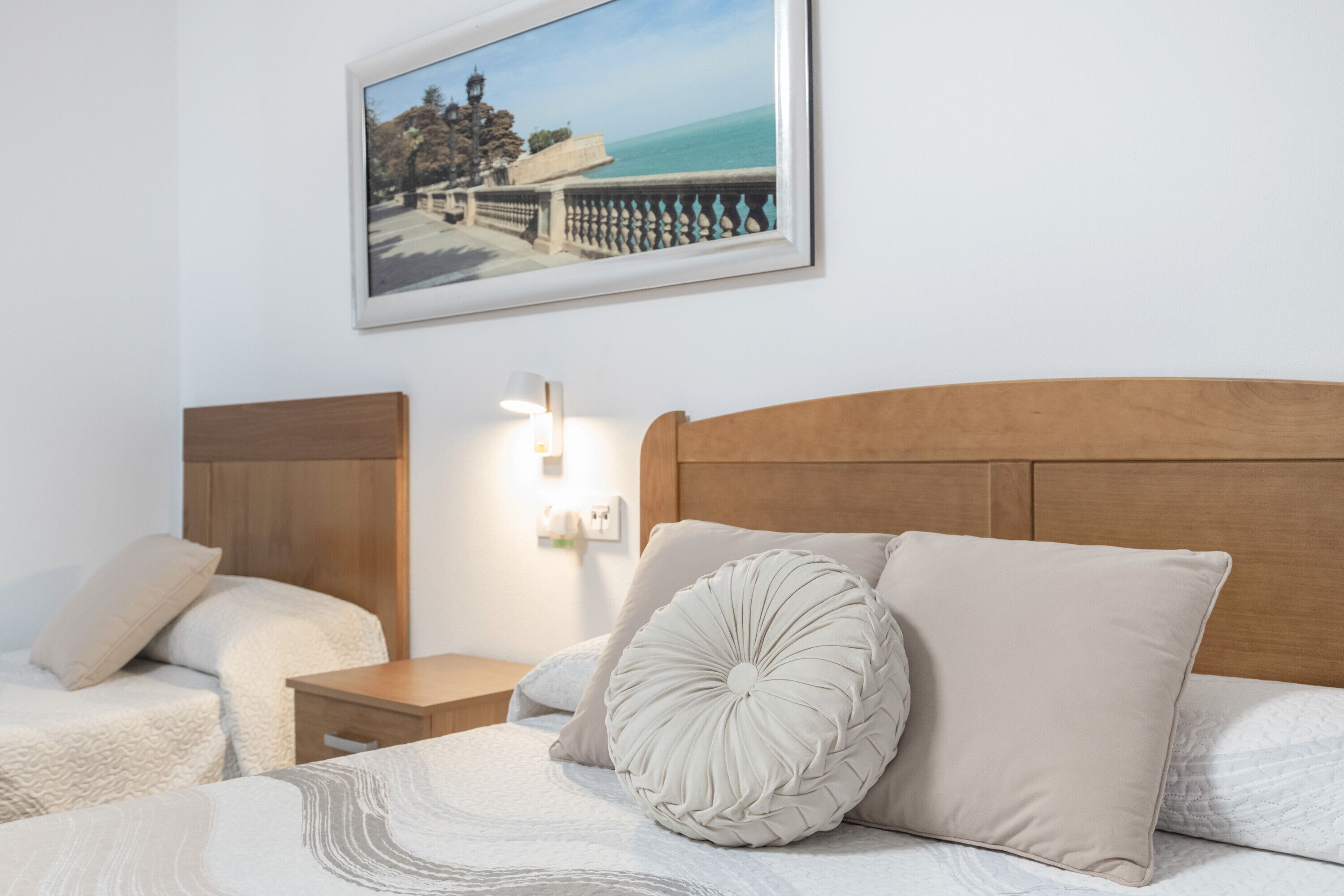 1 slaapkamer, een strijkplank/strijkijzer, wifi, beddengoed