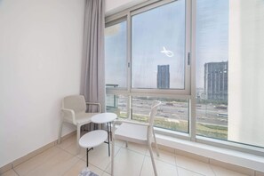 Interior - StayShort - Exceptionally Roomy 1BR in IMPZ - Sleeps 6! (Production City)