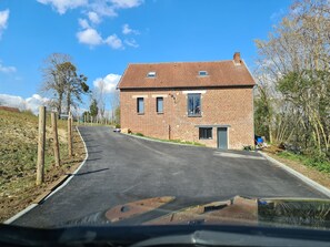 Exterior - Maison de Guise, pets welcome (Guise)